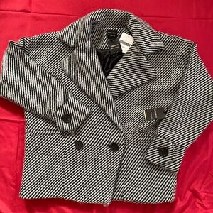 Forever 21 Contemporary Long Sleeve Coat. Gray/Black. Size S. Hip Length.